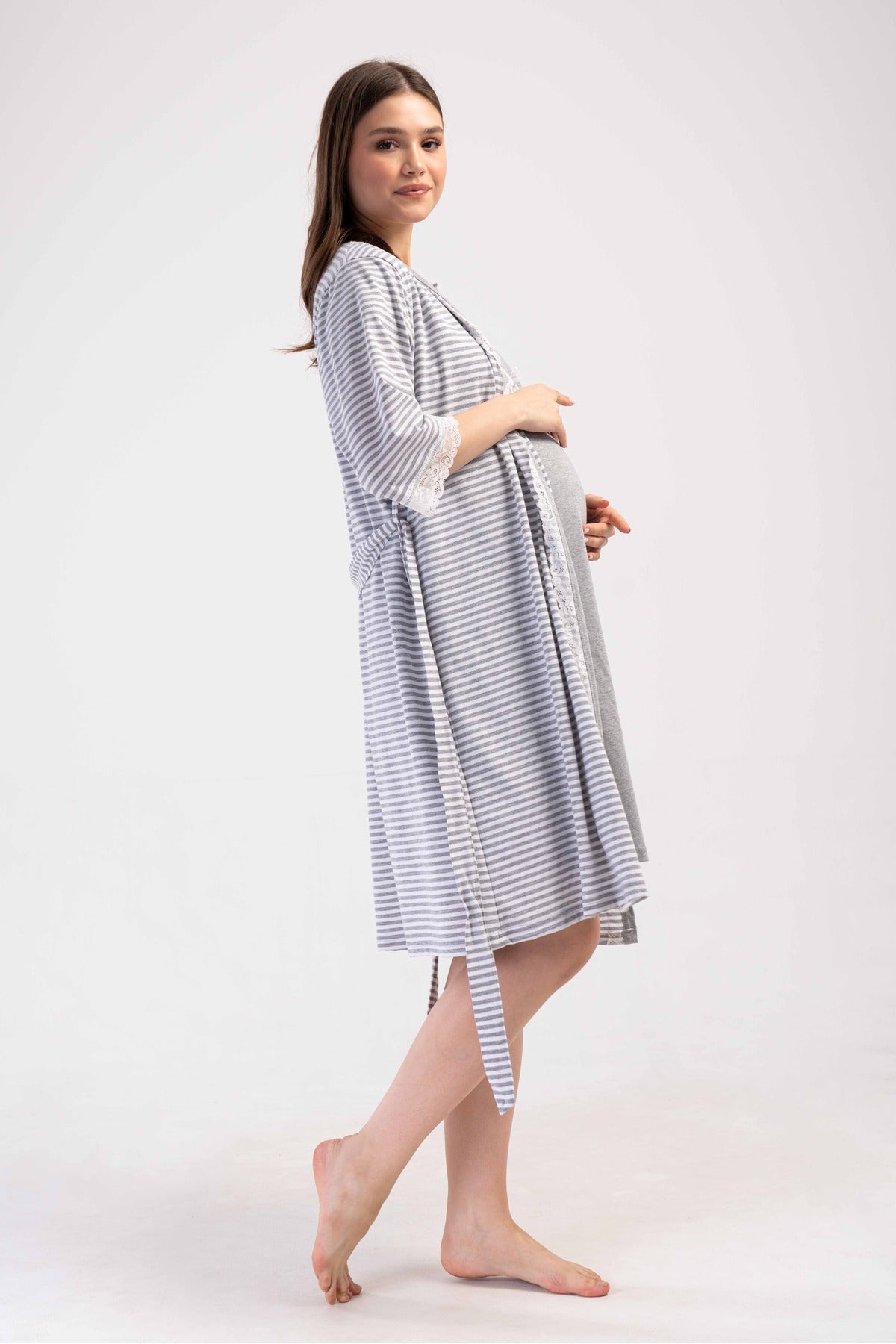 Woman Supreme Buttoned 3/4 Sleeve Pregnant Tunic and 3/4 Sleeve Pregnant Dressing Gown Set