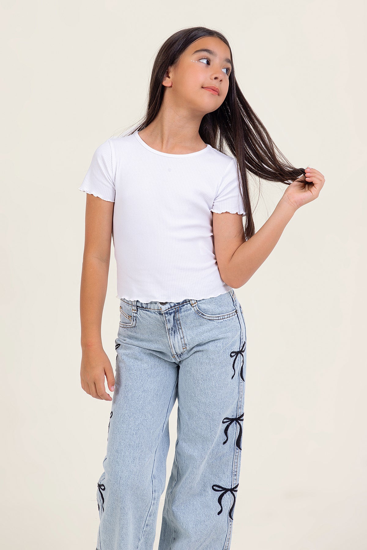 Girl Straight Leg Jeans With Bow Embroidery On The Sides