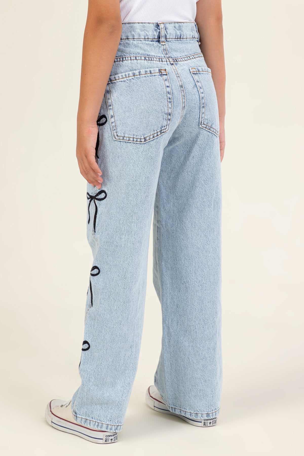 Girl Straight Leg Jeans With Bow Embroidery On The Sides